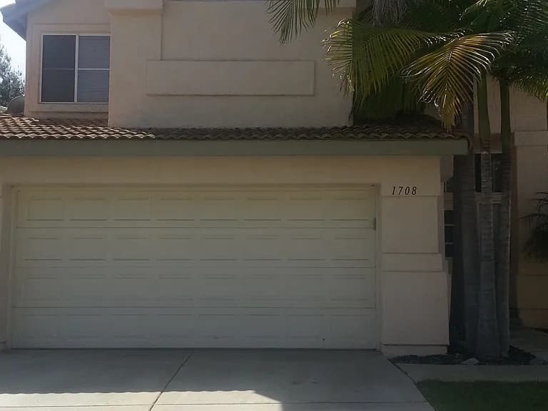 1708 Corte Viejo
