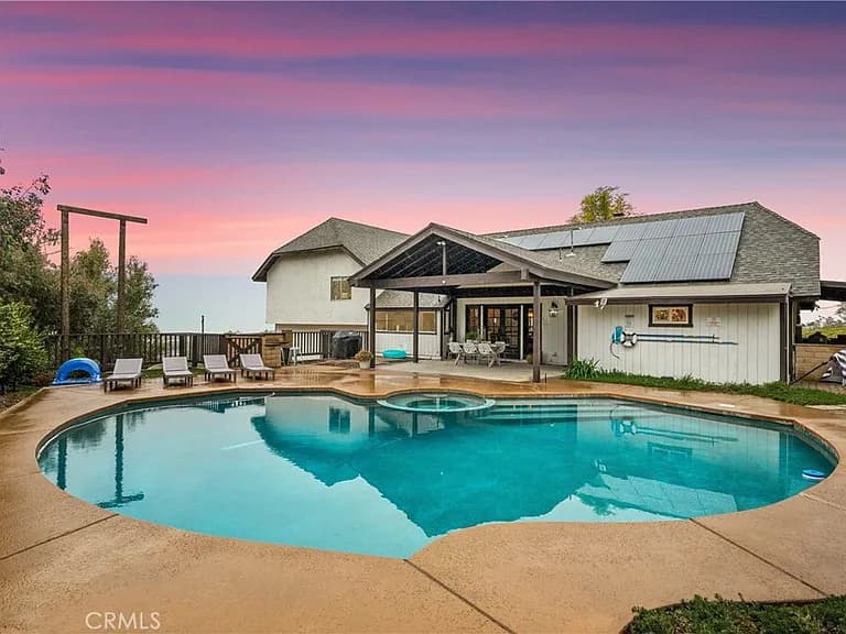 38680 Mesa Rd